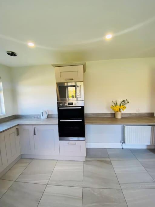 Valley Lodge 3 Bedroom Retreat In Craigantlet Hills Belfast Ngoại thất bức ảnh